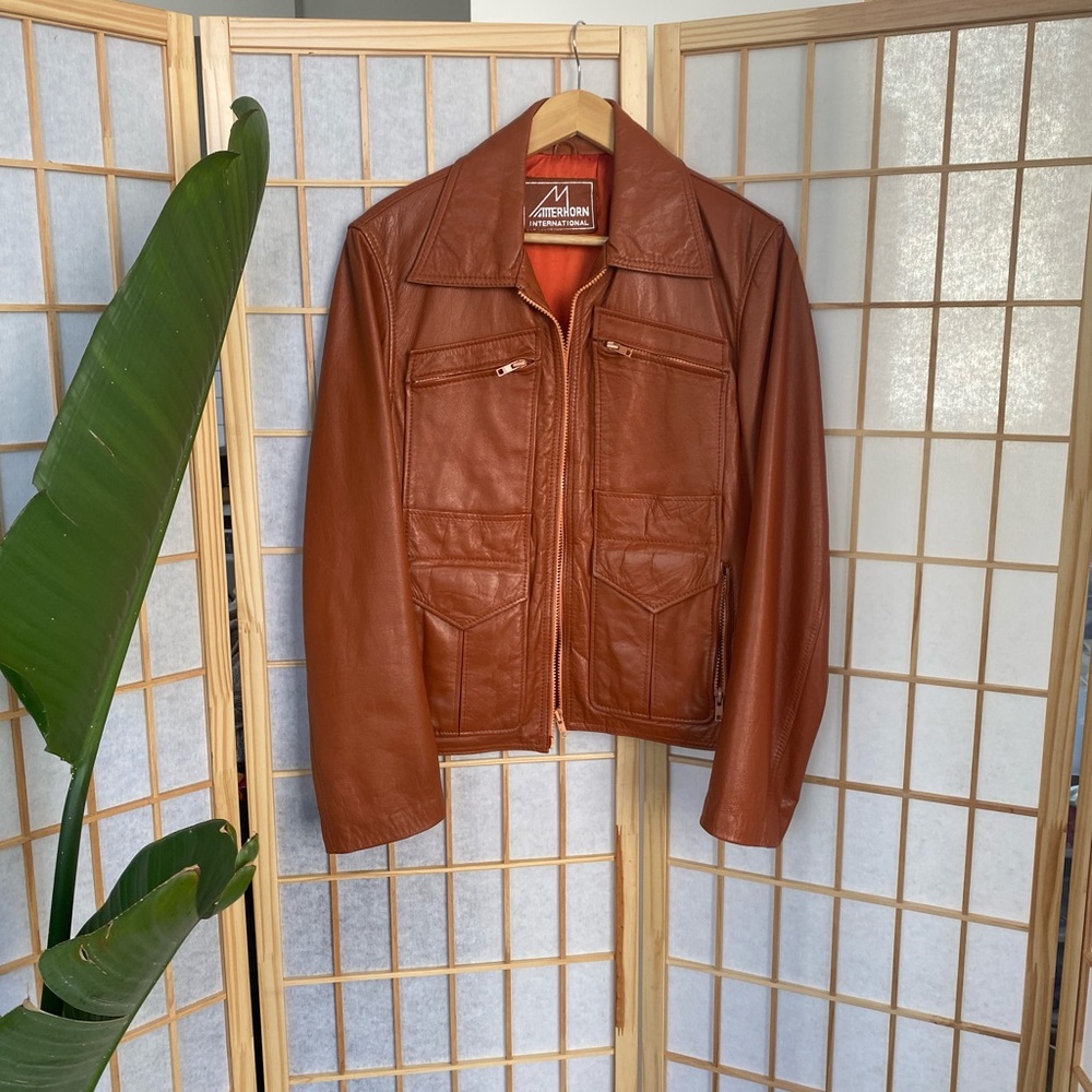 MATTERHORN INTERNATIONAL BROWN LEATHER JACKET • VINTAGE